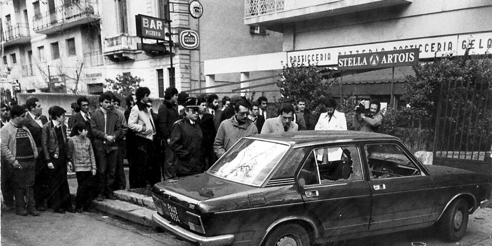 NickWhithorn's tweet card. Secondo i magistrati «ha reso dichiarazioni rivelatesi del tutto prive di riscontro». Filippo Piritore è indagato per il depistaggio delle indagini sul delitto dell’ex presidente della Regione