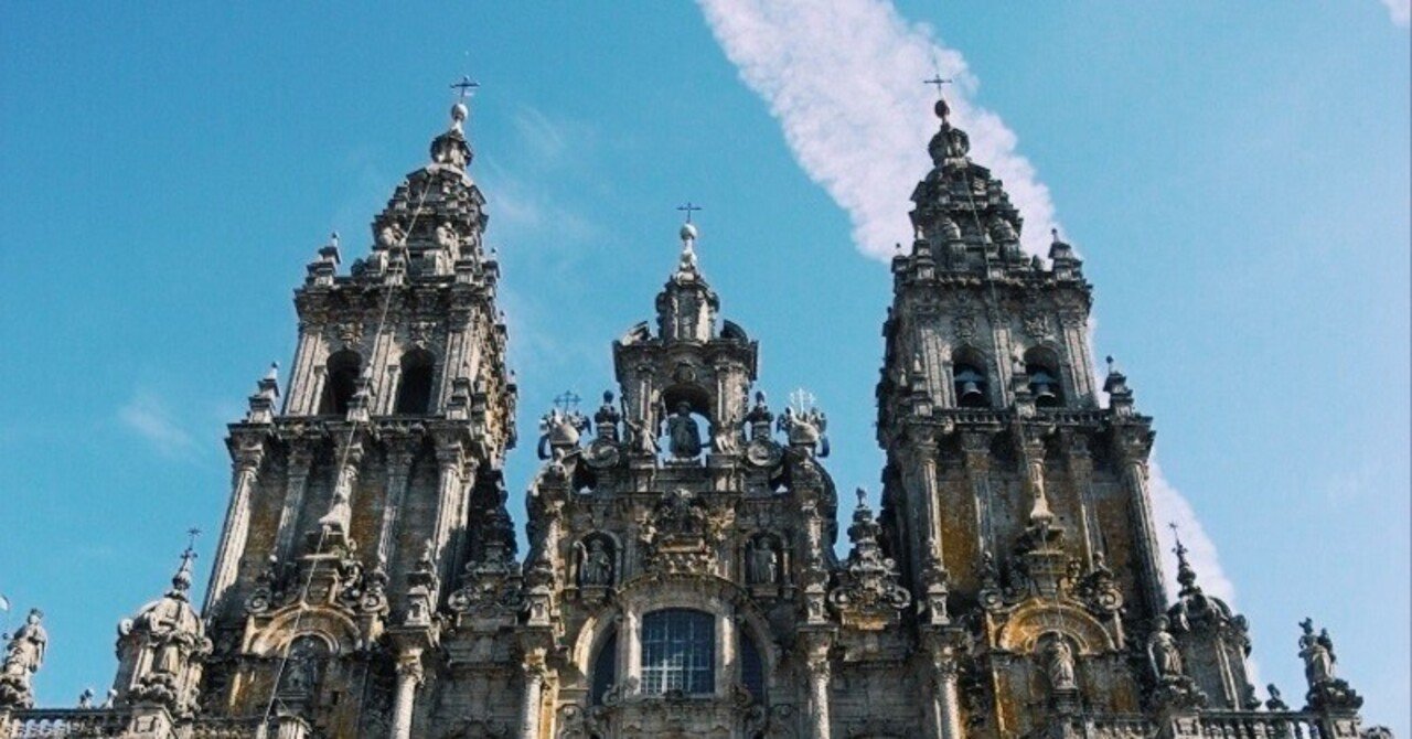 c1_eitango_bot's tweet card. 今回の記事について こんにちは。私はこれまで、何ヶ国か旅行をする事ができたのですが、基本的にはロンドンやベルリンなど大都市・首都ばかりをまわっています。大都市の中でもいろいろまわったりしようとしているのですが、小さい街などはあまりいく事ができていません。 小さい街に行ったり、あまり情報が多くない国や街にいくのは少し勇気が相りますよね。でも、みんながしないような海外旅って一体どういうものか、何...