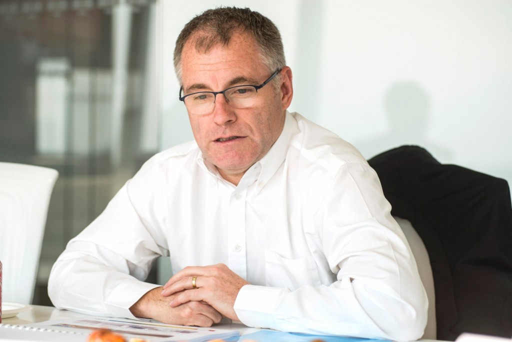 Moneyweb's tweet card. CEO Steve Binnie shares year-end results with key insights into revenue declines, tariffs and market strategies.