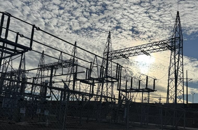 E_E_Leader's tweet card. We Energies has filed plans to add nearly 3 GW of new energy capacity in Wisconsin, including solar, battery storage, and natural gas projects to meet rising demand.