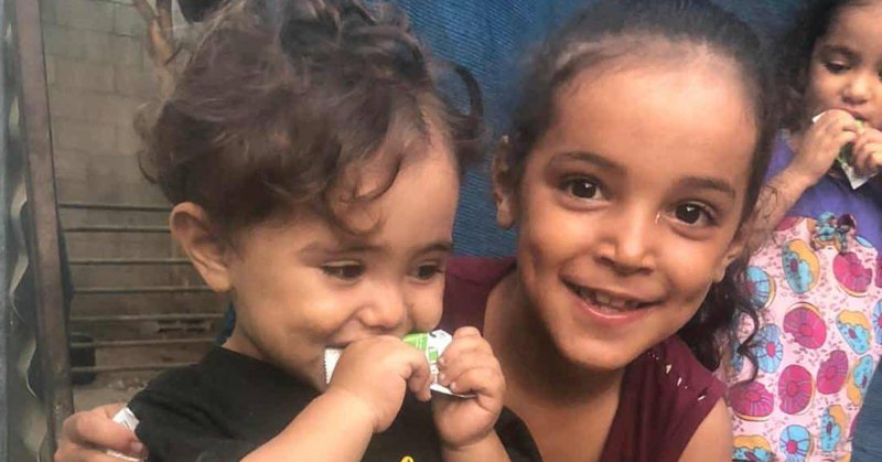 Tweet card summary image