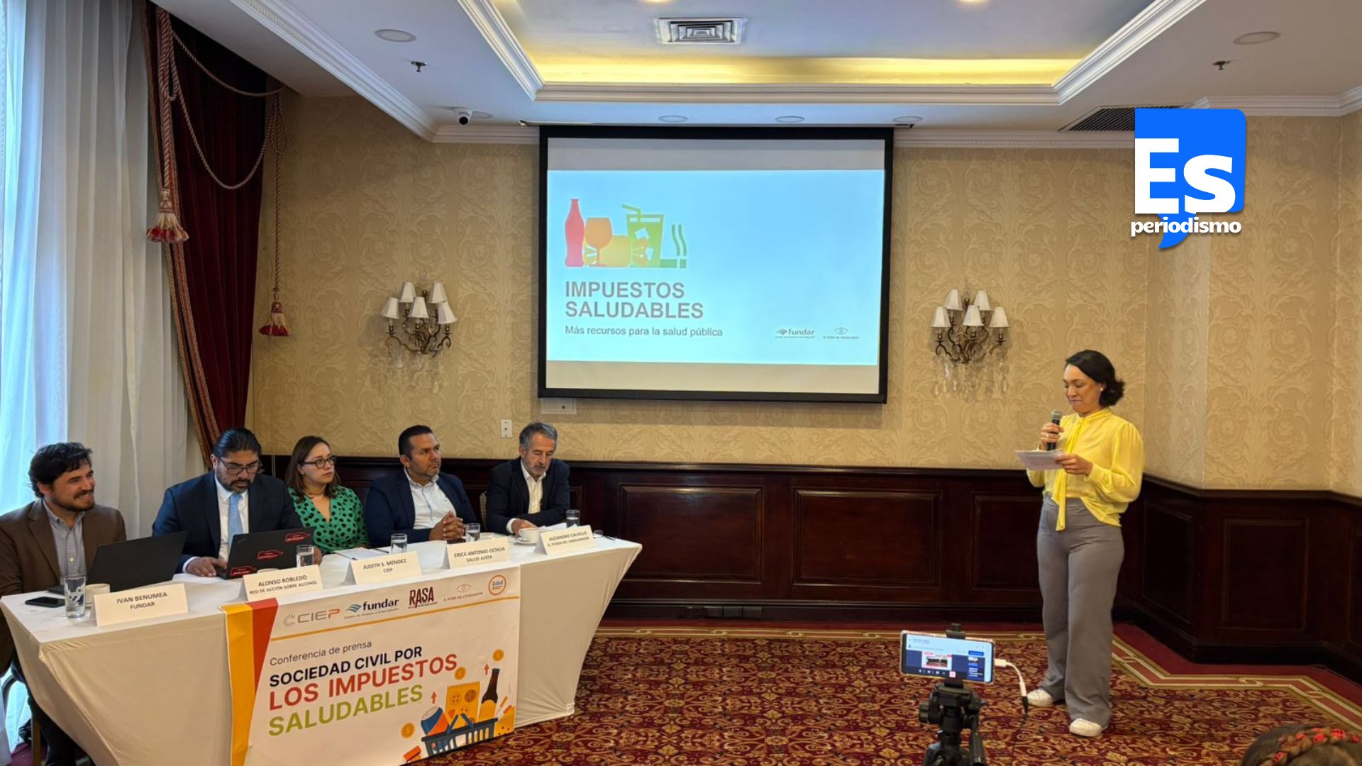 esperiodismomx's tweet card. Luego de que en el Senado de la República aprobaran la reforma a la Ley de Impuestos Especiales sobre Producción