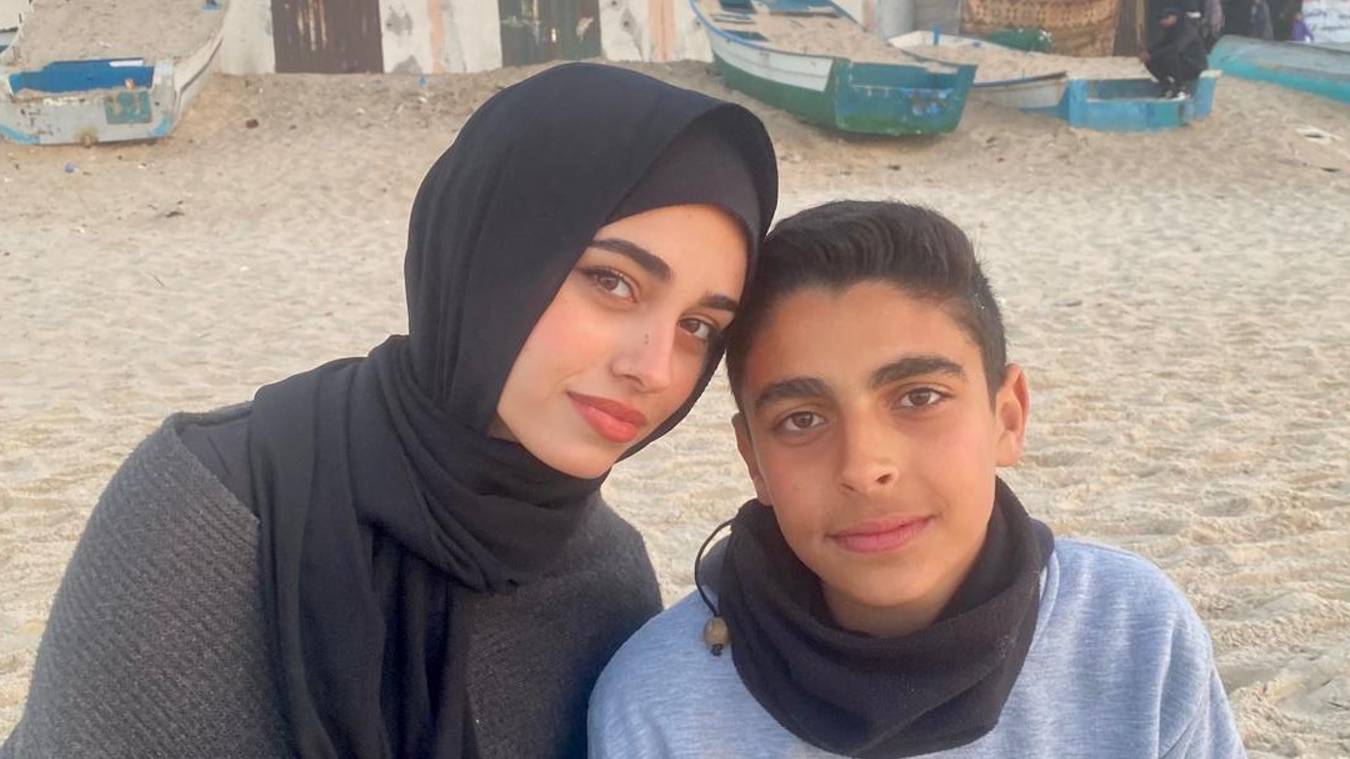 ZaqoutMe's tweet card. After 16 months of war and forced displacement, Sara and her family have returned to what remains of their home in Northern Gaza. Everything around them is in ruins. The conflict is ongoing, humani...