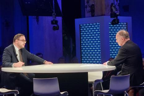 leQdM's tweet card. Présent au Congrès Cham 2023 (Convention on Health Analysis and Management), à Chamonix, le ministre de la Santé a livré un véritable plaidoyer pour la prévention. Il a également partagé certaines de...