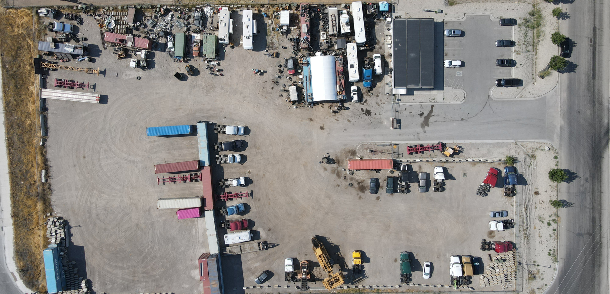 LegendCommCRE's tweet card. Industrial Outdoor Storage (IOS) has exploded from obscurity to one of the hottest trends in commercial real estate. As e-commerce, supply chain shifts, and land scarcity reshape logistics, investors...