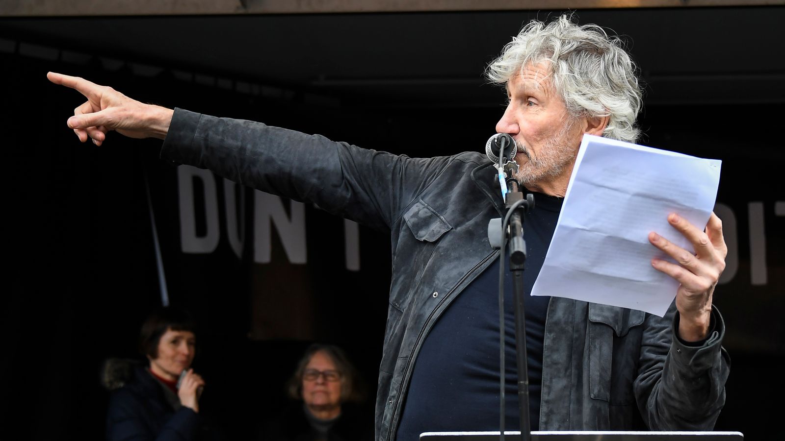cjjconsultant4's tweet card. International rock music artist Roger Waters delivered an eloquent briefing at the United Nations Security Council on Wednesday, saying he represented the voiceless majority around the world who are...