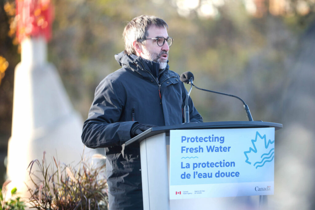 thenarwhalca's tweet card. Federal Environment Minister Steven Guilbeault says climate change and industrial activity are impacting water quality across Canada