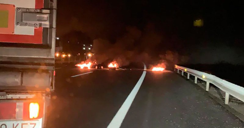 Tweet card summary image