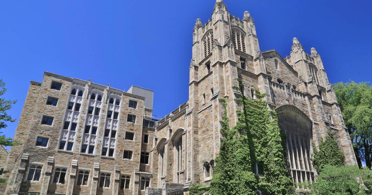 2016Trapped's tweet card. The sudden end of several programs leaves underrepresented students scrambling to fund their education and questioning what’s next.