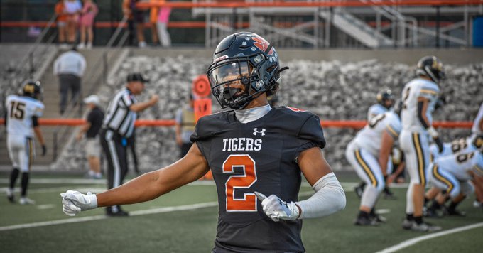 Tweet card summary image