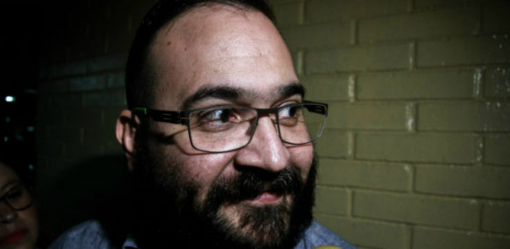 AristeguiOnline's tweet card. La jueza determinó que el exgobernador no cumple con los requisitos que establece la ley para obtener la libertad anticipada, entre los que se destaca no contar con un proceso penal vigente.