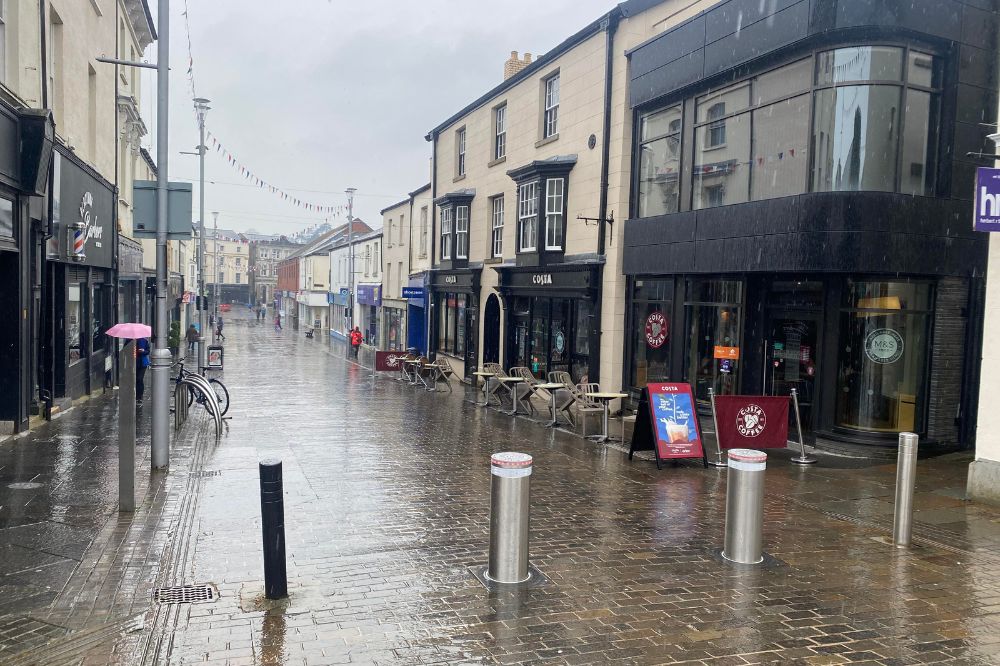 nspugh's tweet card. Lewis Smith – Local Democracy Reporter Further discussions have been held by Bridgend County Borough Council this month on the concept known as the 20-minute neighbourhood, at a Town and Community...