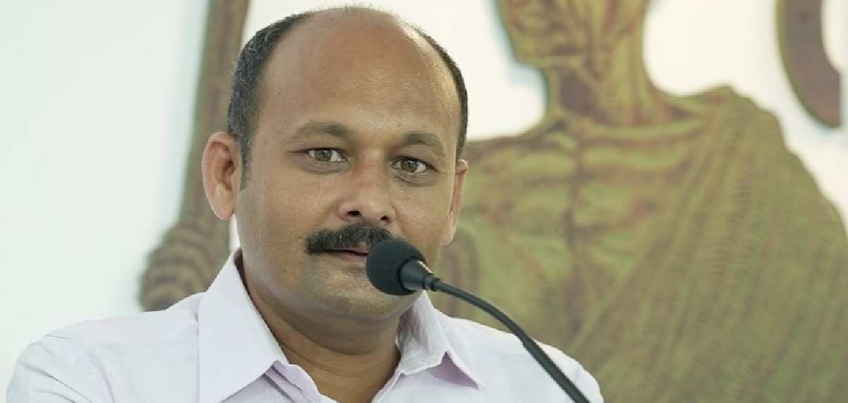 reporter_tv's tweet card. ഡിസിസി പ്രസിഡന്റെ മുഹമ്മദ് ഷിയാസിന്റെ നേതൃത്വത്തില്‍ കലൂര്‍ സ്റ്റേഡിയത്തില്‍ അതിക്രമിച്ച് കയറിയെന്ന പരാതിയില്‍ പൊലീസ് കേസെടുത്തുI Police takes case over complaint of gcda against mohammed shiyas and...