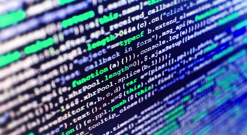 IT_security_bot's tweet card. 本稿では、Lumma StealerのMaaS運用者が自身の活動を継続しつつ、感染環境に関わる情報収集を強化するために採用した、階層化されたC&Cサーバ手法についての分析結果をお伝えします。