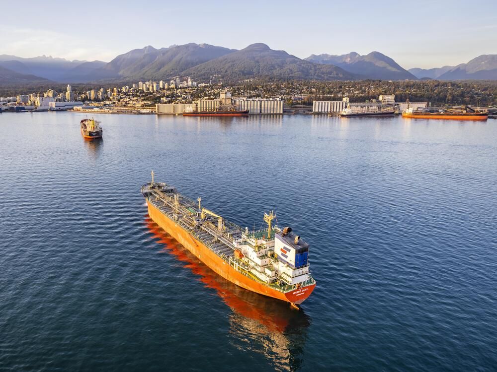 ecdevopp's tweet card. China’s appetite for Canadian oil is headed for all-time high