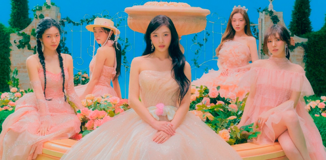 popasiaticojpg's tweet card. Eu meio que gosto dessa mítica que criaram de eu ser hater do Red Velvet por não aclamar elas como o grupo mais artístico da humanidade como uns e outros fazem aqui, de um jeito que o pix que receb…