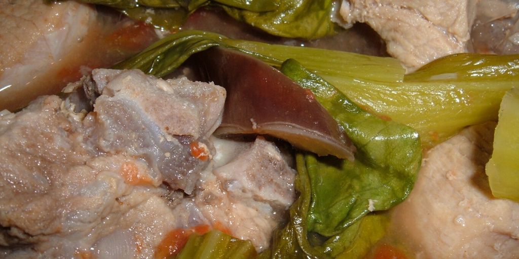 mfaenlle's tweet card. Pork Sinigang is a Filipino soup or stew that is characterized by its sour and salty flavor associated with tamarind (in Filipino, sampalok).