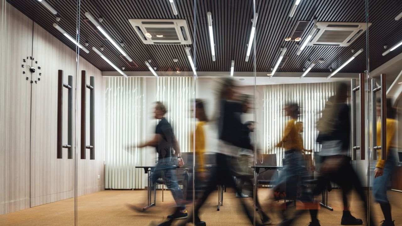 delphmanceau's tweet card. Il revient aux entreprises, en pleine transformation, de répondre aux besoins inédits des collaborateurs, de ressouder le collectif et de prendre leur part aux grands défis du siècle. Vaste program...