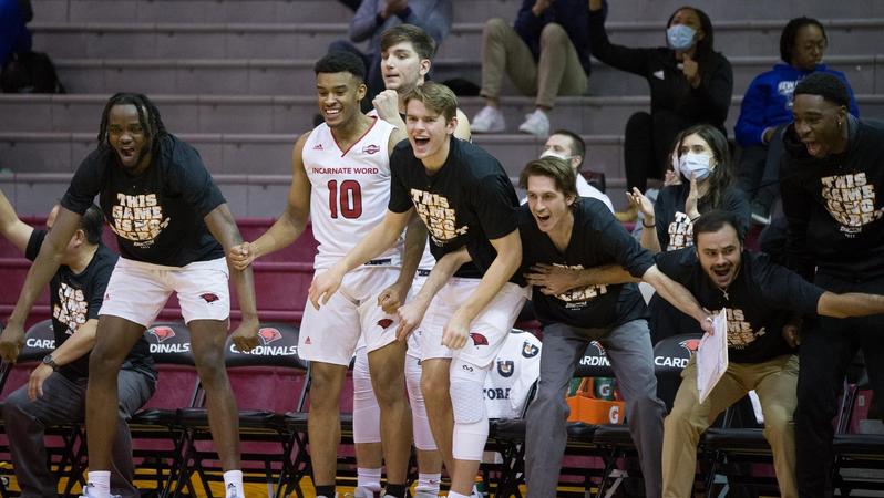 UIWMBB's tweet card. Men's Basketball Travels to Louisiana for Rematches against Nicholls and New Orleans
