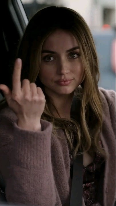 News1Int's tweet card. Cole & sadie.movie clip❤🥰#ghosted #trending #anadearmas #chrisevans...