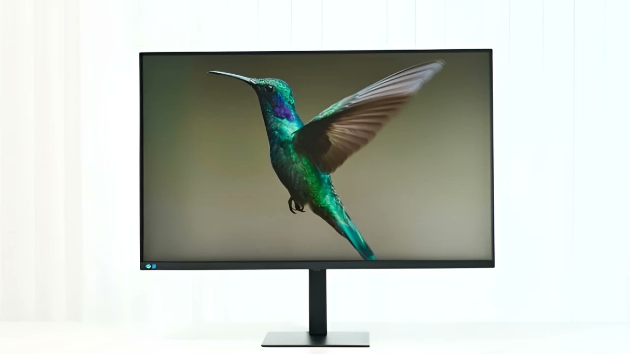 NeowinFeed's tweet card. Samsung expands its monitor lineup with a new 37-inch model which is aimed at reshaping your workspace.