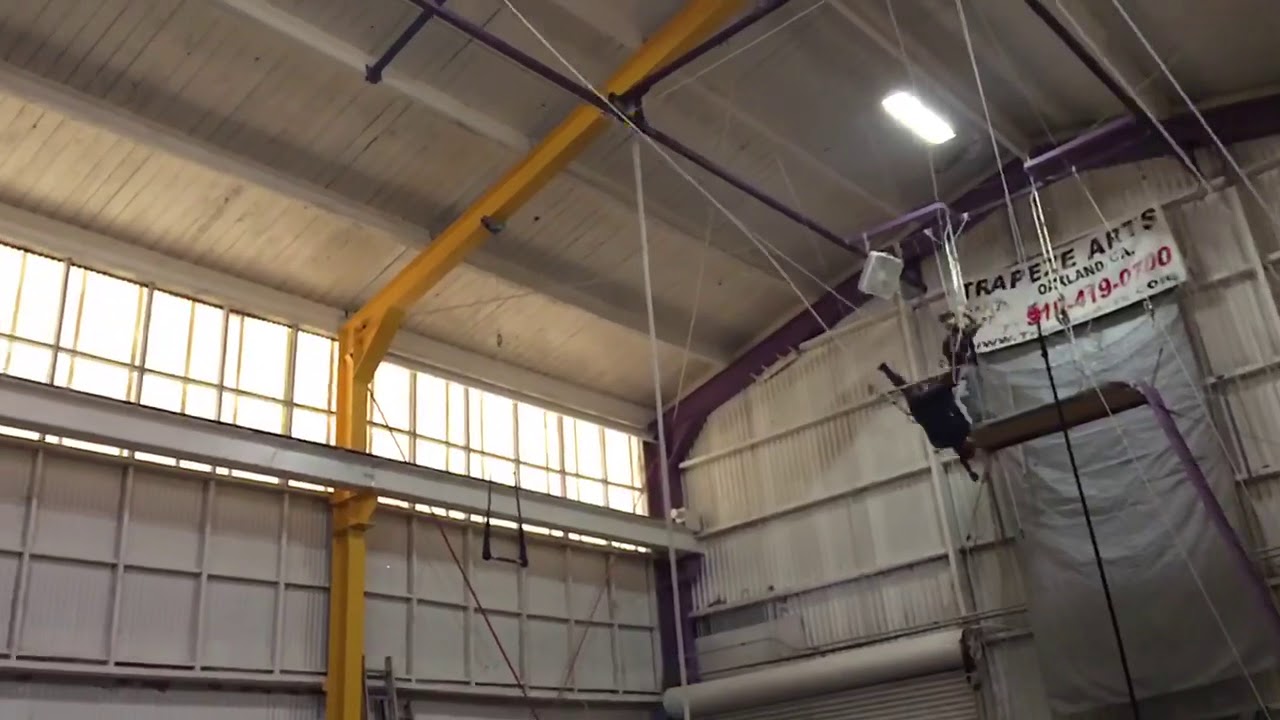 EcoLogicSarah's tweet card. Hocks Salto catch