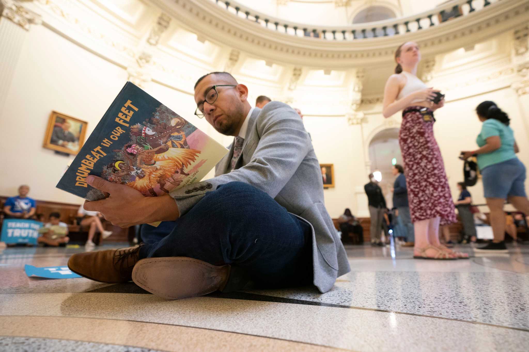 ssteven2's tweet card. It is a major part of our principles and ethics as library workers and a legal matter of free speech that we don’t remove books or other materials from our libraries for political or biased reasons.