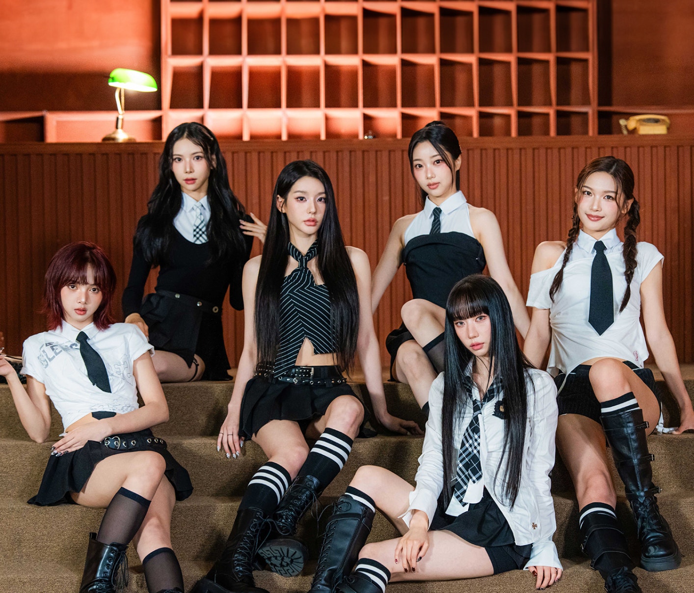 5ecretNumber's tweet card. 안녕하세요. SECRET NUMBER 담당자입니다. 오는 8월 22일 딘다의 생일을 맞이하여 8월 22일(금) 생일 라이브가 진행될 예정입니다. 딘다에게 궁금한 점과 보고 싶은 셀