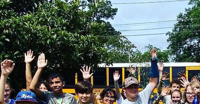 Tweet card summary image