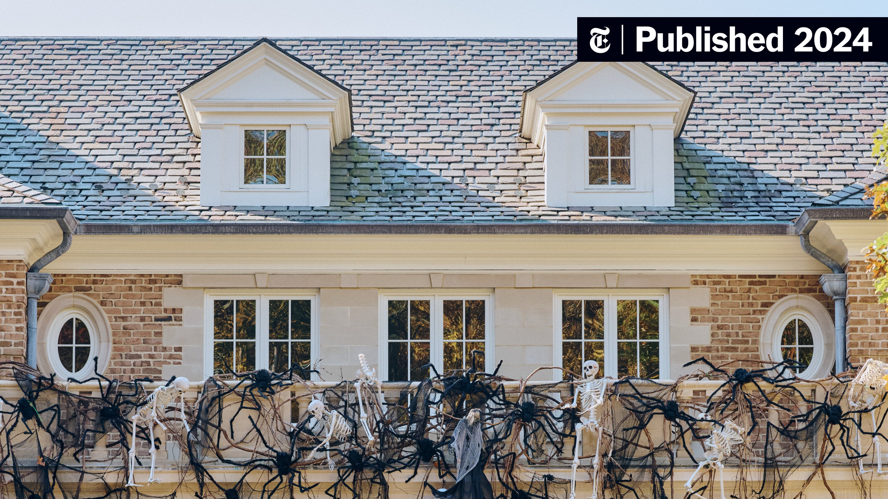 andrewkeh's tweet card. The former pitcher and his family go all out for Halloween, turning their northern New Jersey home into a trick-or-treater’s paradise.