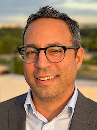 NEAarts's tweet card. NEA Theater Director Greg Reiner discusses a new agency report that offers useful insights and actionable recommendations from a diverse range of theater practitioners across the national ecosystem.