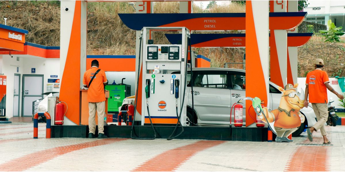 anusharavi10's tweet card. Consumers have been voicing dissent over the mixing of ethanol in petrol and have voiced the issues caused to their vehicles.