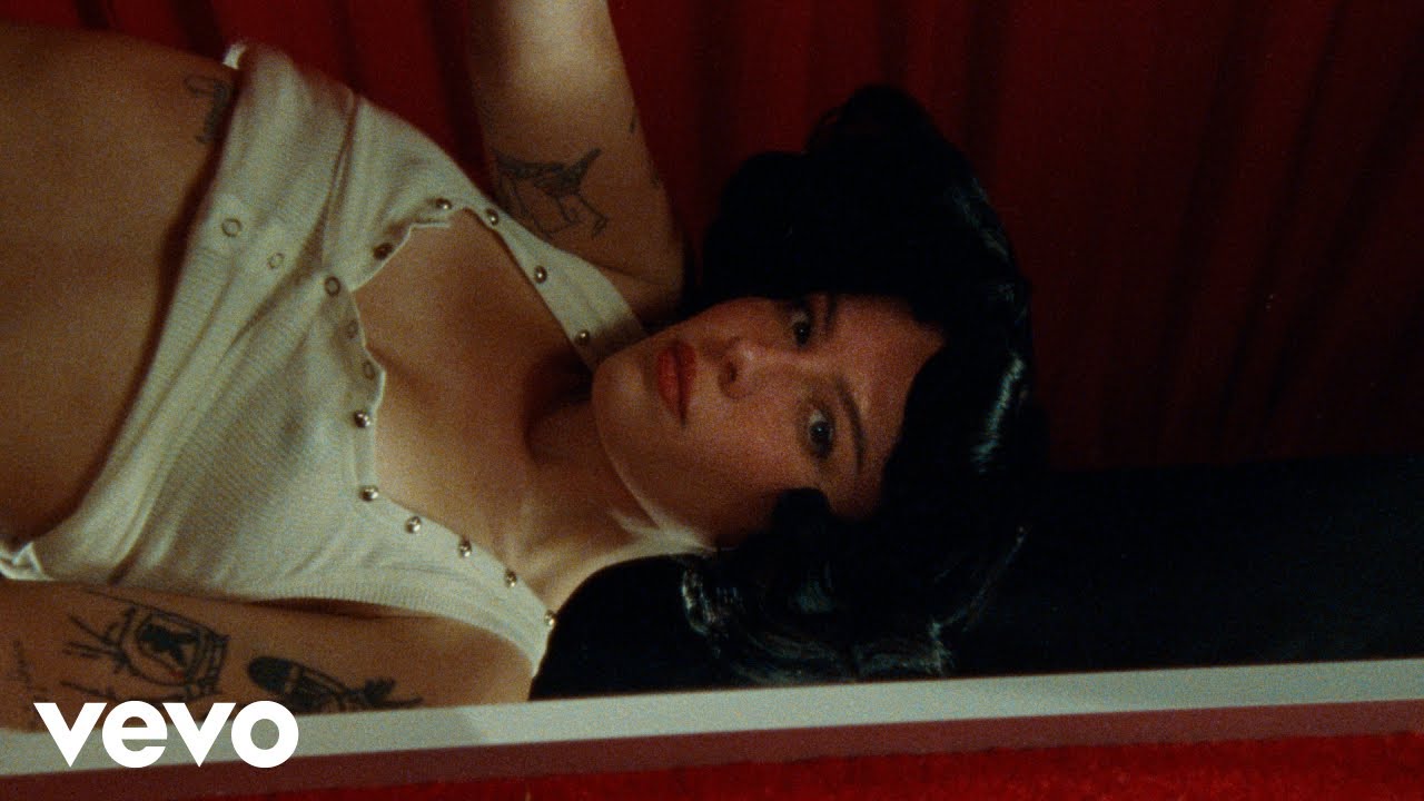 halsey's tweet card. Halsey - safeword (Official Video)
