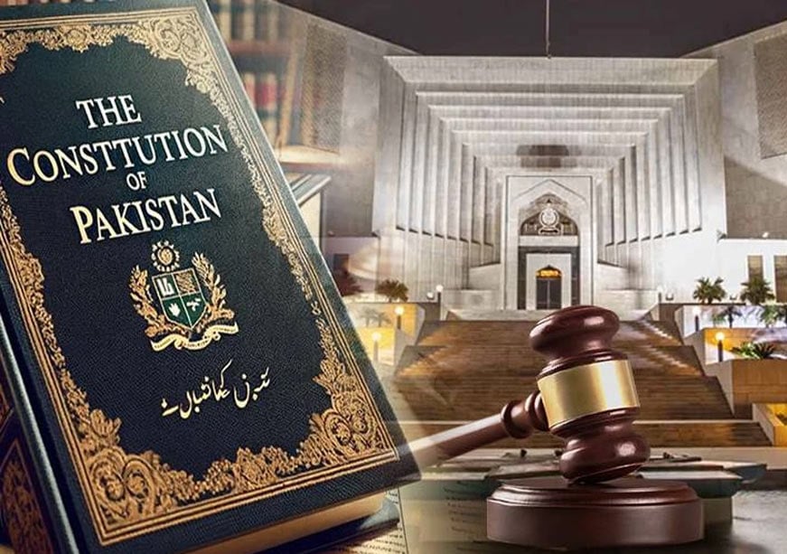 orfhindi's tweet card. पाकिस्तानी संसद में हाल ही में पारित 27वां संविधान संशोधन देश के नाज़ुक लोकतंत्र पर सेना के प्रभुत्व को और ज़्यादा मज़बूत करेगा. संविधान में ये नवीनतम संशोधन फील्ड मार्शल और सेनाध्यक्ष सैयद आसिम...