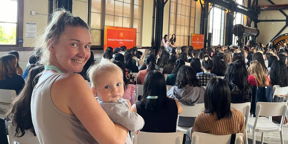 BlindRenderer's tweet card. Elena Brandt brought her baby to a Y Combinator event for female founders. She was asked to leave after her baby cooed in the back of the room.