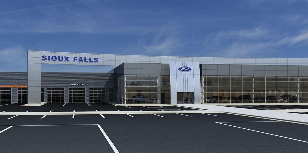 collisiondigest's tweet card. West 26th Street dealership to hold 1,000 vehicles