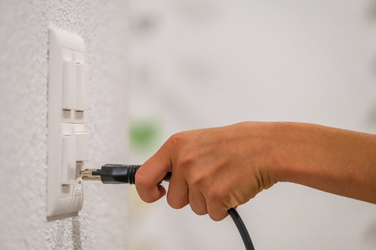 solar_chase's tweet card. New electricity tariff 