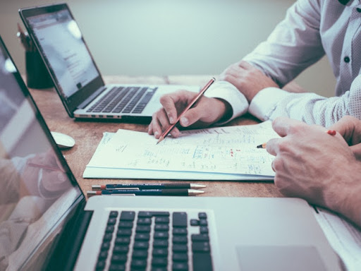 HPH_Solutions's tweet card. A recent report by ASIC (Australian Securities & Investments Commission) has shed some light on what consumers think of financial advice and of the advisors who deliver it. The report explored the...