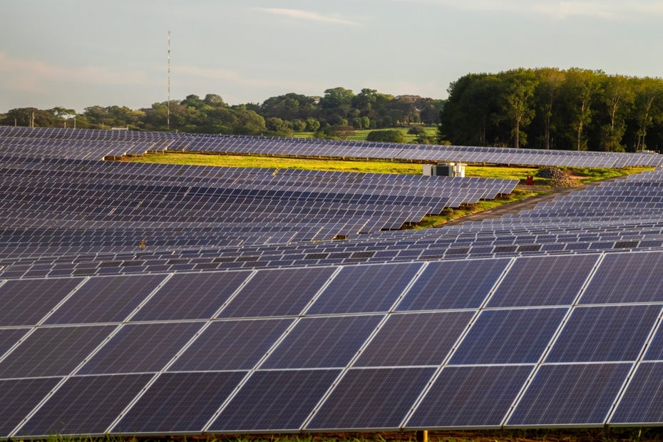 BodoSchulze777's tweet card. Die neu entwickelten Redox-Flow-Batterien sind platzsparender, billiger und umweltfreundlicher als konventionelle Modelle.