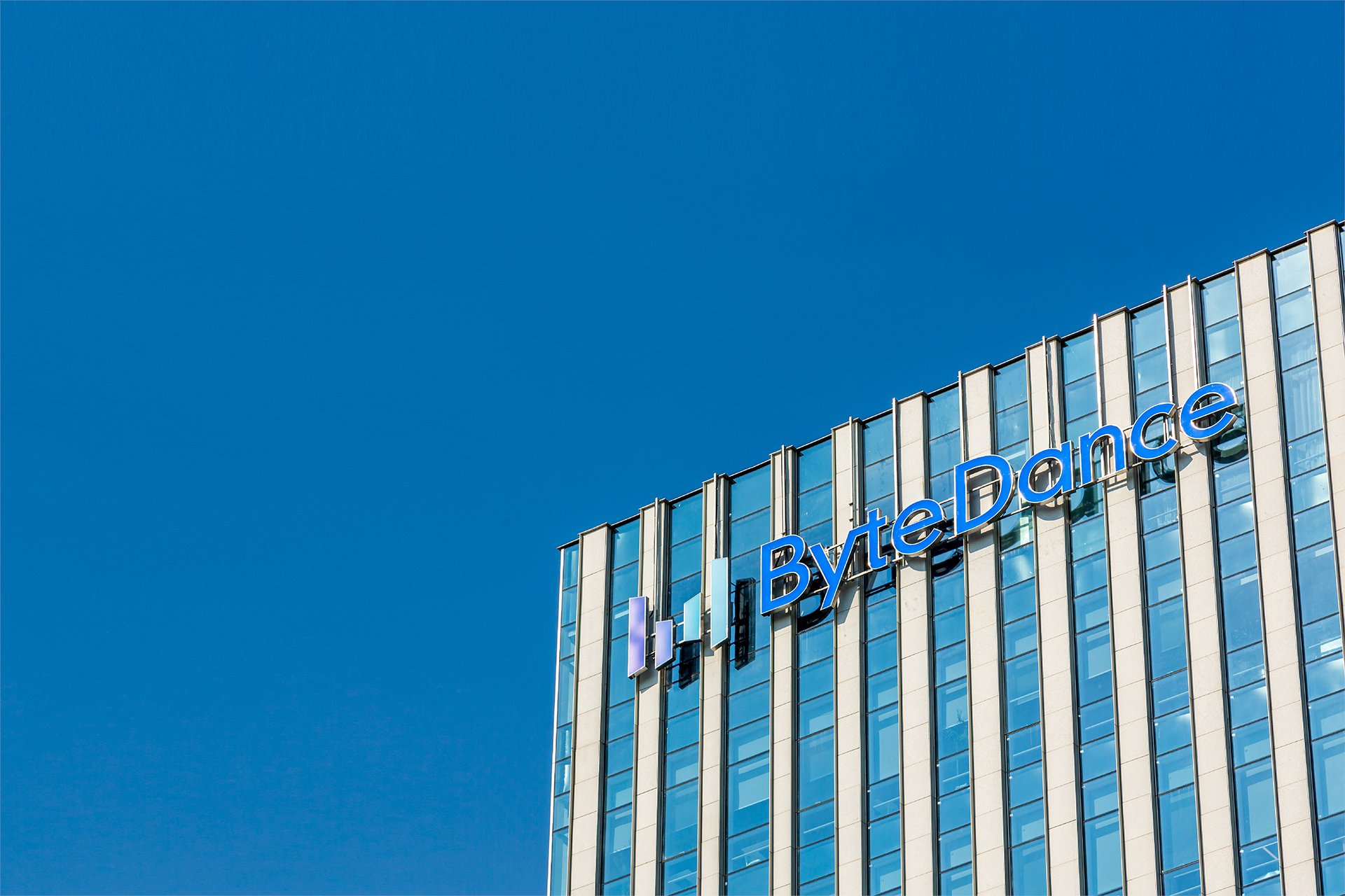 technodechina's tweet card. ByteDance is in advanced talks to sell its Shanghai-based gaming studio Moonton Technology to Saudi Arabia’s Savvy Games Group, Bloomberg reported, citing