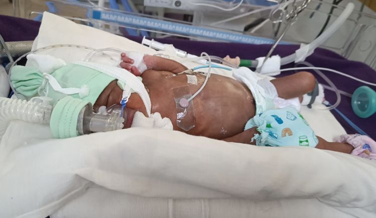 gounder's tweet card. Jayamary Periyanayagam Chetty wants to raise funds for My Baby Battles For Her Life And We Need Your Support To Save Her. Your contribution has the power to help them move closer to their goal...