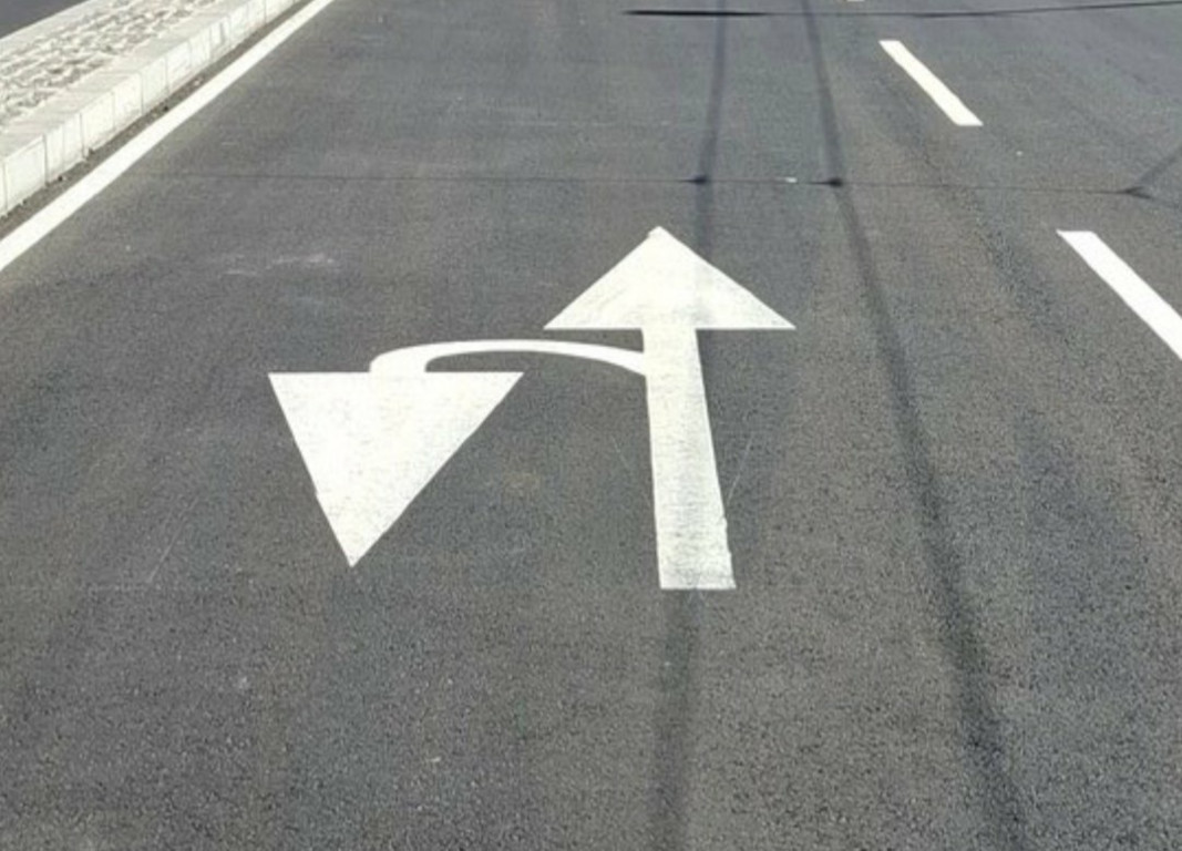 javnirizik's tweet card. Kao master inž. saobraćaja, pokušaću u ovom tekstu da izložim ulogu, funkciju i značaj kružnog toka, njegove suštinske elemente, kriterijume primene, razliku između protoka i kapaciteta, kao i...