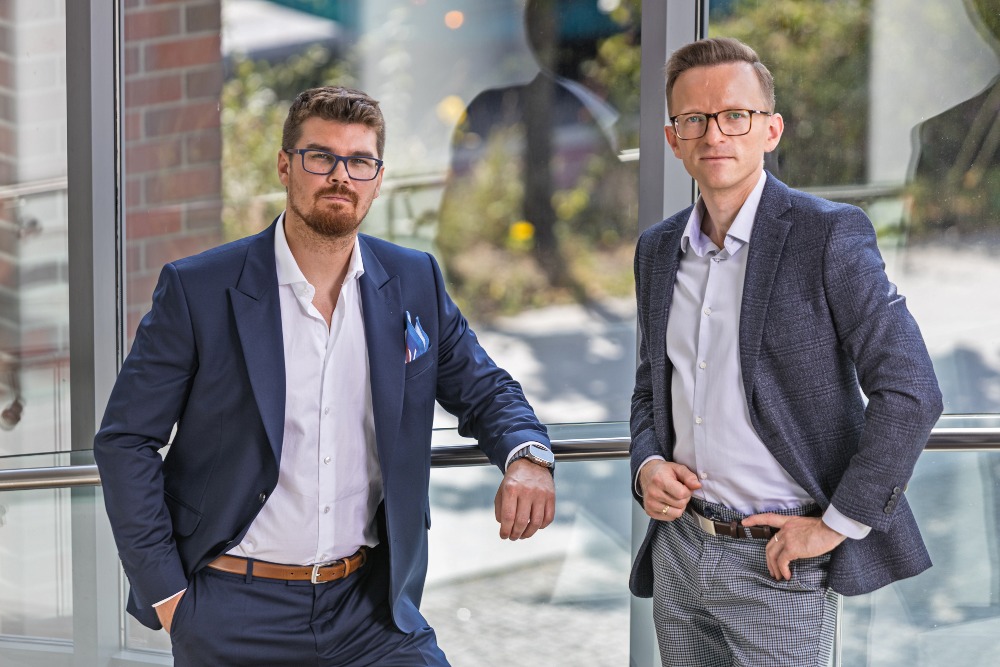 SPTechPL's tweet card. Firma SP Tech Solutions w ciągu 5 lat działalności stała się liderem cyfryzacji i optymalizacji w sektorze kolejowych przewozów towarowych.