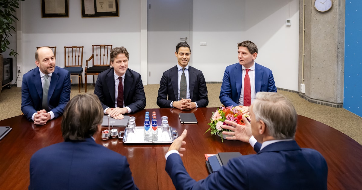 ADnl's tweet card. Voor het eerst sinds 2012 zijn alle spelers aan de formatietafel weer stuk voor stuk man. Waarom hebben D66-leider Rob Jetten en CDA-leider Henri Bontenbal hiervoor gekozen? En wat vinden de vrouwen...