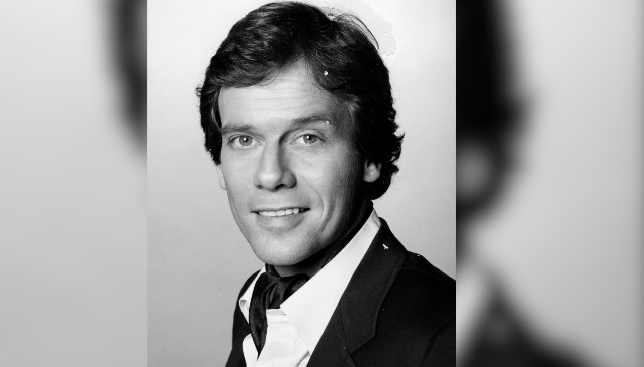 SoapDigest's tweet card. André Landzaat, who played Tony Cassadine on General Hospital in 1981, has passed away at the age of 81.