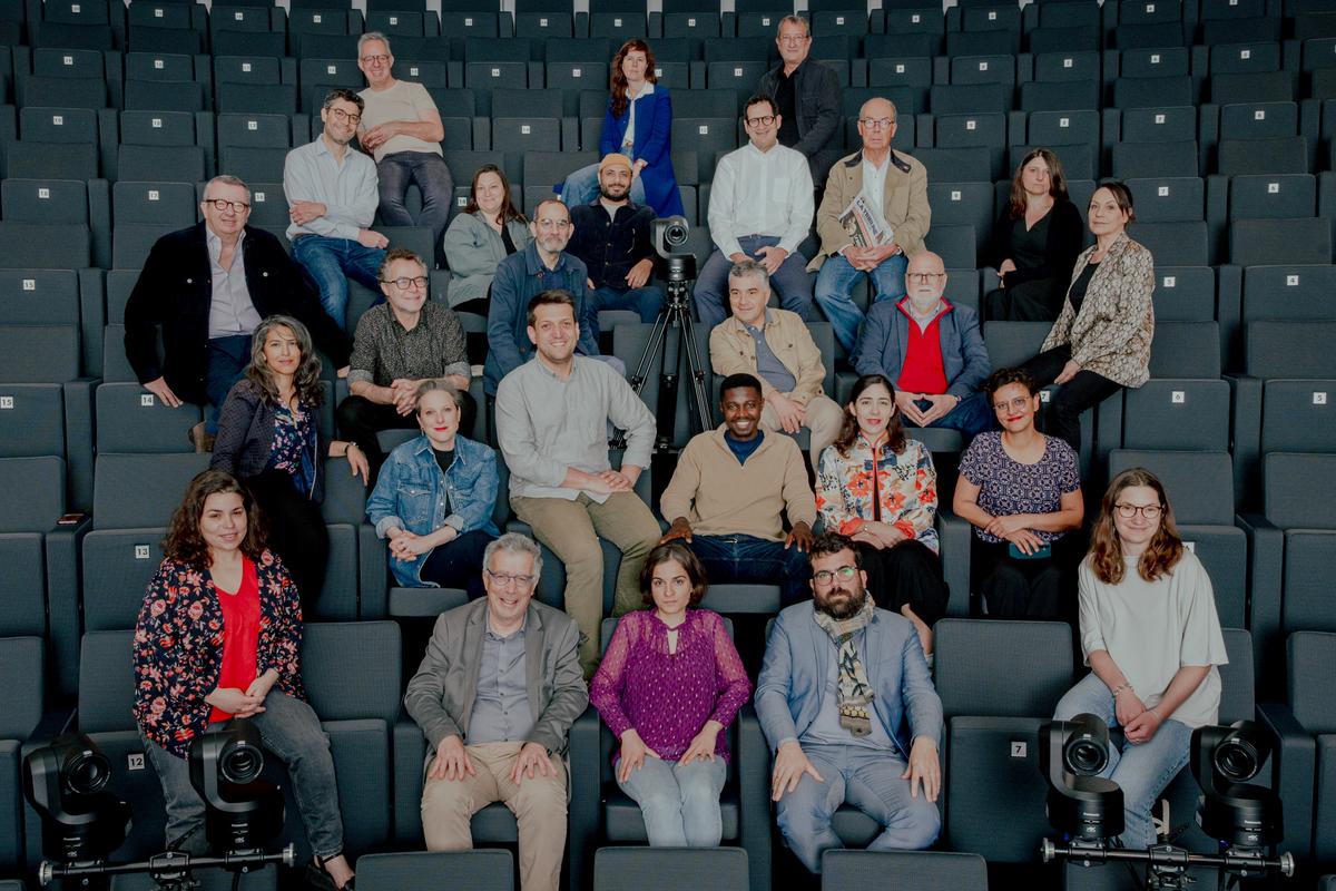 maelthierry's tweet card. Comment contrer le discours dominant contre l’immigration et mieux insérer les migrants ? Pendant quarante-huit heures, une trentaine de personnalités, élus, associatifs, chercheurs, ont planché sur...