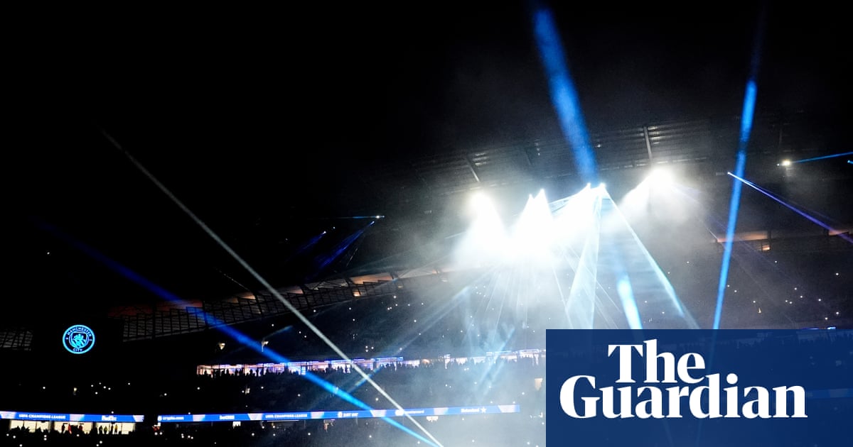 atafmohamed3's tweet card. Two midweek matches in England had a backdrop of war and geopolitics, but only one drew large protests