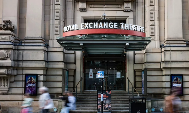 JVoiceLiberatio's tweet card. Kingsley Ben-Adir, Khalid Abdalla, Pooja Ghai and April De Angelis are among 200+ arts and theatre figures who have signed an open letter to Manchester’s Royal Exchange Theatre condemning the theat…