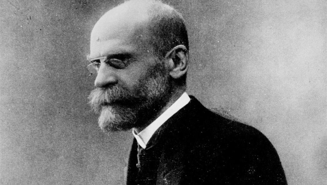 delphinechomsky's tweet card. 1895 : Emile Durkheim publie "Les Règles de la méthode sociologique", avec une idée : traiter les phénomènes sociaux comme des choses avec leurs propres lois. Le philosophe et sociologue Geoffroy de...