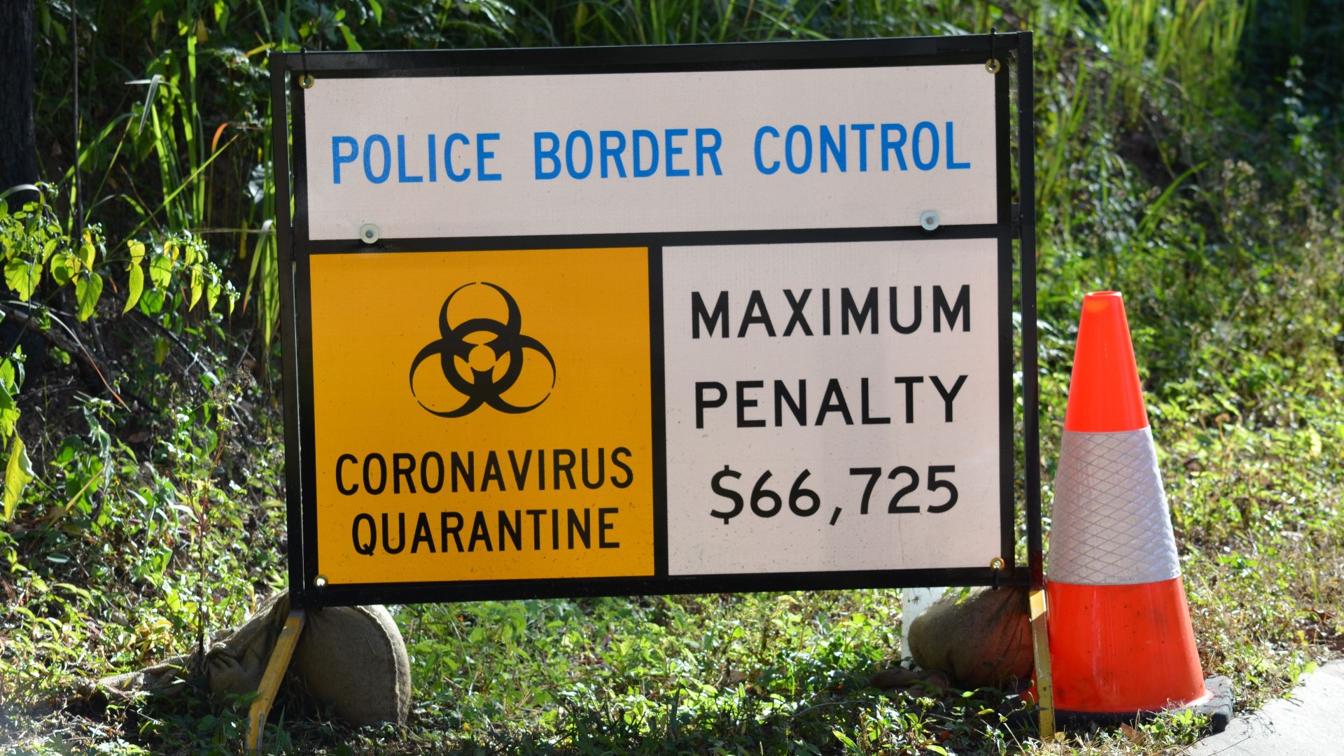 CharlesSturtUni's tweet card. The cost of border closures, and the alternatives overlooked